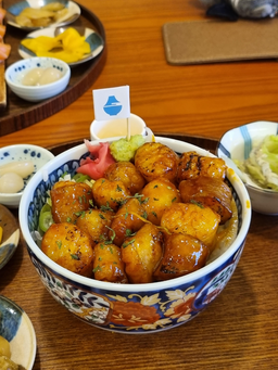 음식, 대창, 테이터토츠, 외식, 덮밥, 일식, 퓨전요리, 요리