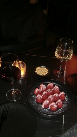 와인, 와인잔, 식사, 접시, 식탁, 그릇, 바, 조명, BAR, 술집