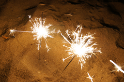 폭죽, 스파클러, 스파클라, 휴가, vacation, holiday, firewoke, sparklers, sand, sea, beach, 바닷가, 바다, 여름, 행복